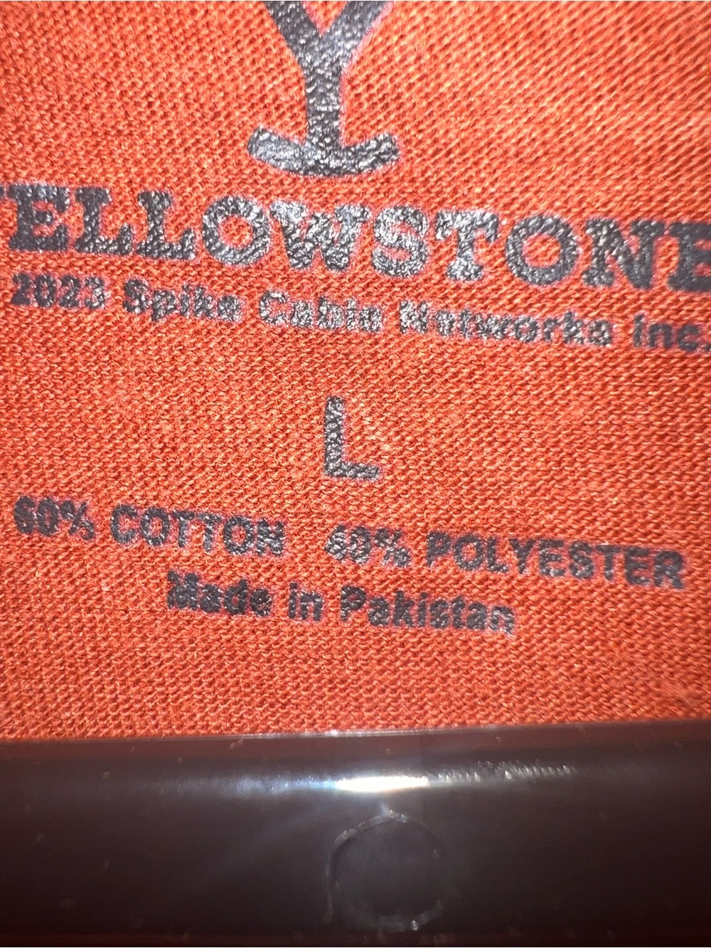 Dutton Ranch Ladies Rust Graphic Tee - Picture 2 of 2